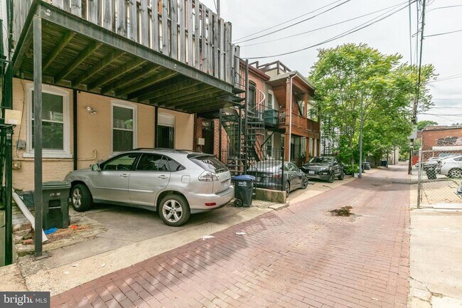 Building Photo - 1757 Willard St NW