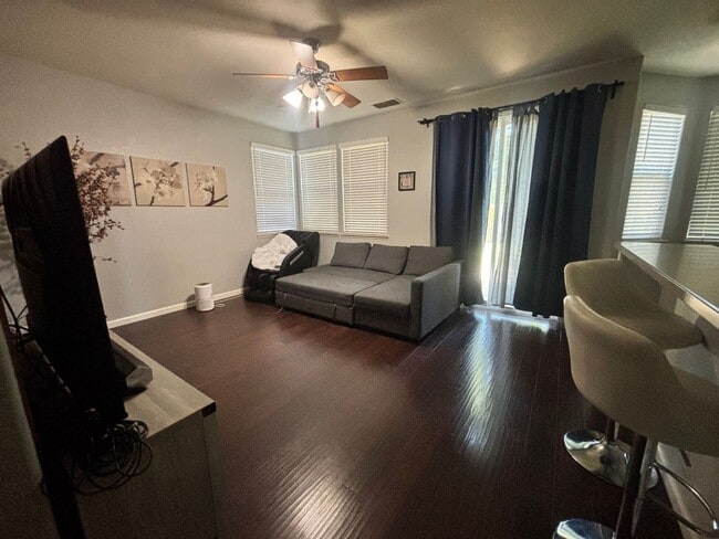 Building Photo - 2546 Jennifer Dr