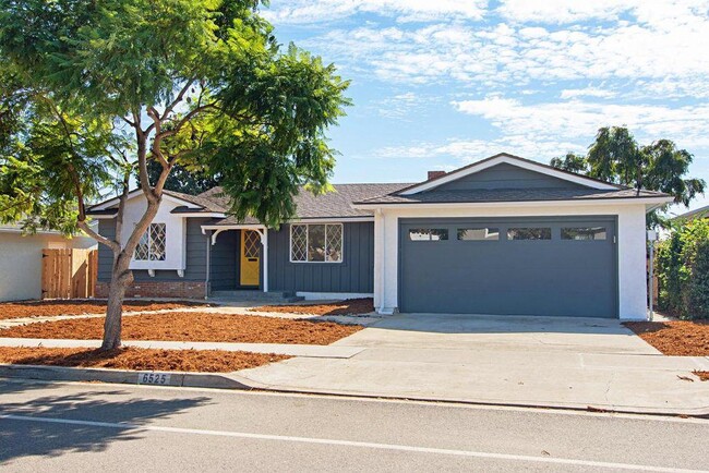 Building Photo - 6525 Del Cerro Blvd