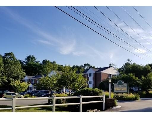 Primary Photo - 3 Birchwood Pointe