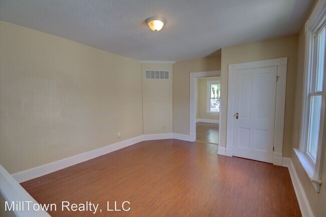 Foto del edificio - 1521-1523 W 8th St