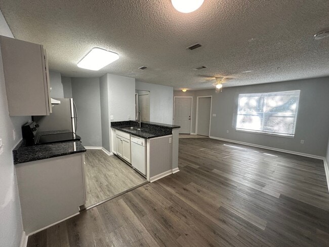 Building Photo - 951 Salt Pond Pl