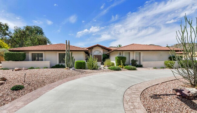 Foto del edificio - 8818 North 47th Pl