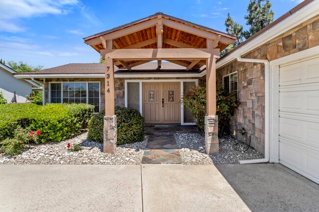 Building Photo - 7314 Capistrano Ave