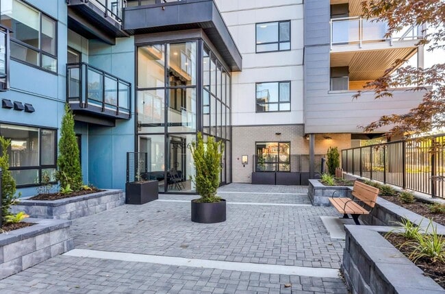 Building Photo - 33886 Pine Street113