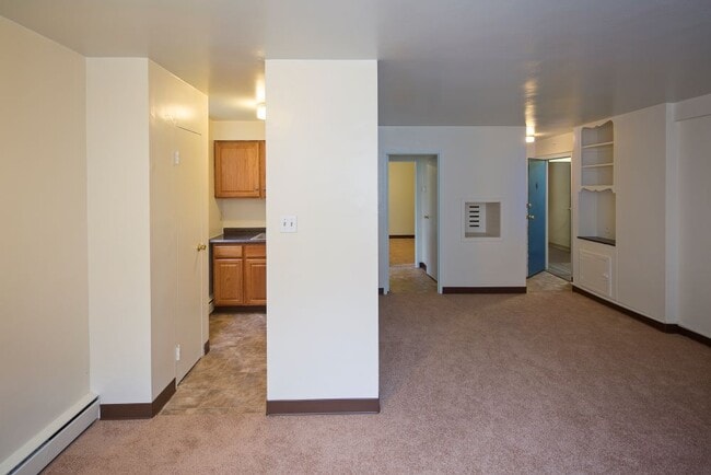 Building Photo - Stephen Foster