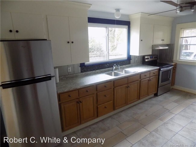 Foto del edificio - 106 Lincoln St