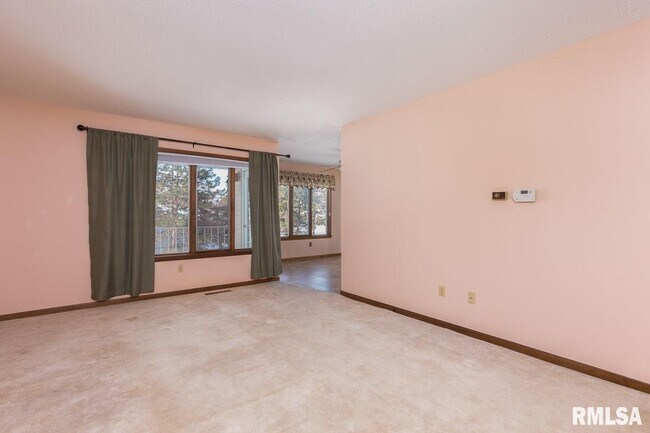 Foto del edificio - 3835 Prairie Ln