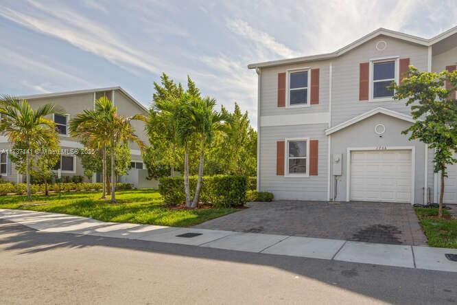 Foto principal - 1755 SE 9th Terrace