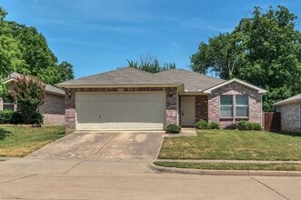 Building Photo - 2345 Graystone Dr
