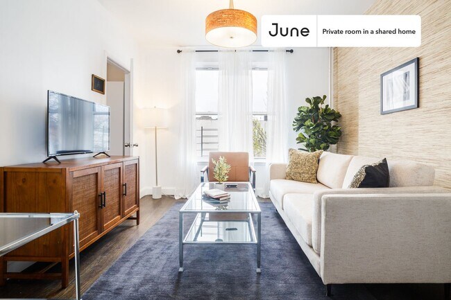 Foto del edificio - Room in Shared 3 bed/1 bath home