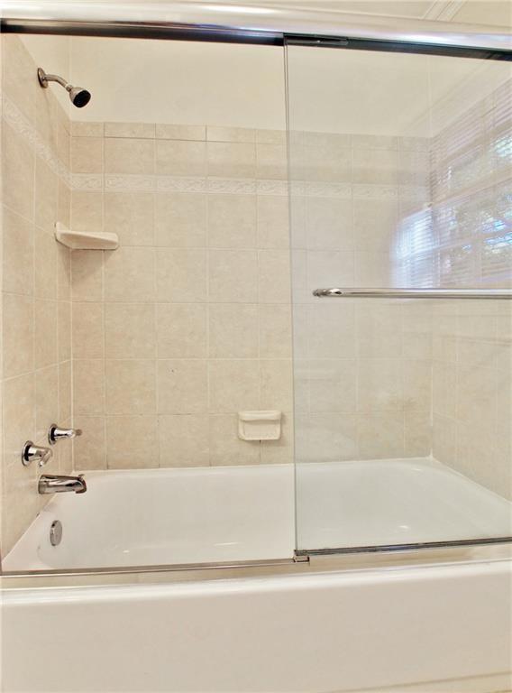 Building Photo - 1261 Kingsley Cir NE