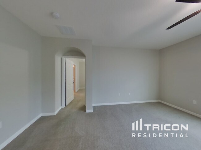 Building Photo - 7048 57th Terrace E Palmetto FL