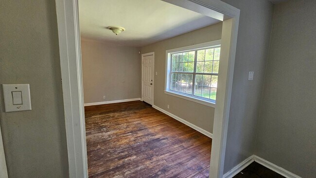 Foto del edificio - 817 Hawkins St