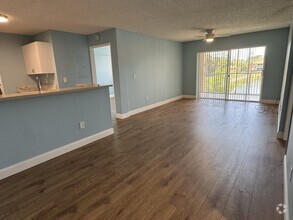 Building Photo - 1840 Florida Club Cir