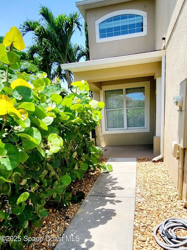 Building Photo - 460 Bismarck Way