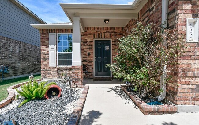 Foto del edificio - 120 Palm Dr
