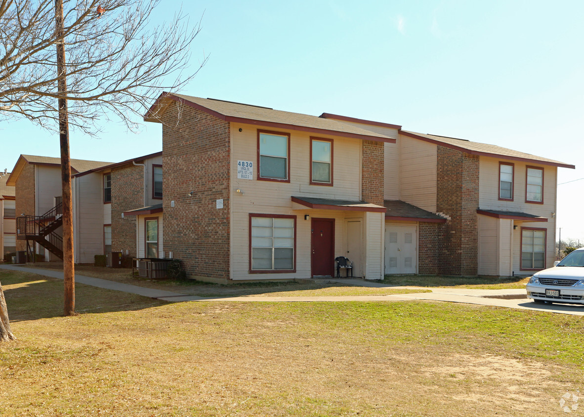 Foto del edificio - Webber Garden Apartments