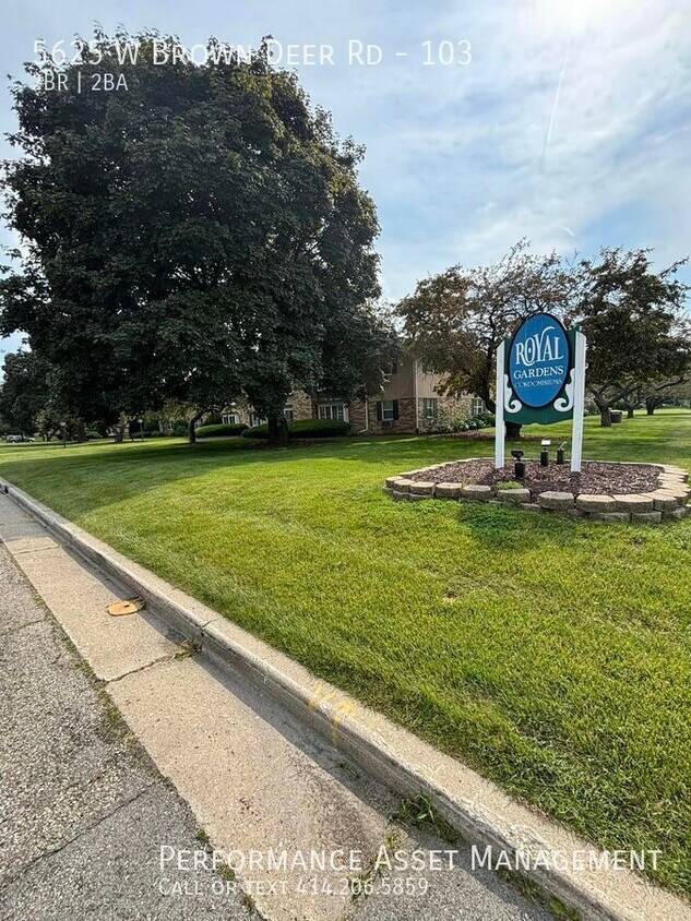5625 W Brown Deer Rd Unit 103, Brown Deer, WI 53223 Room for Rent in