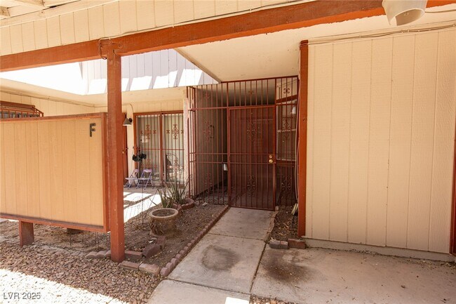 Building Photo - 465 N Lamb Blvd