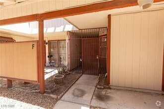 Building Photo - 465 N Lamb Blvd