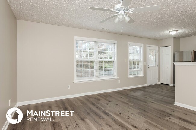 Foto del edificio - 7025 Jeffreys Creek Ln