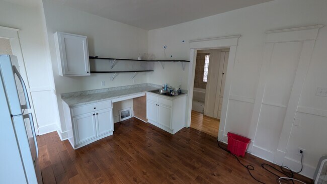 Cocina - 3352 N Buffum St