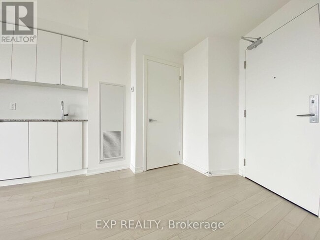 Building Photo - 49 E Liberty St