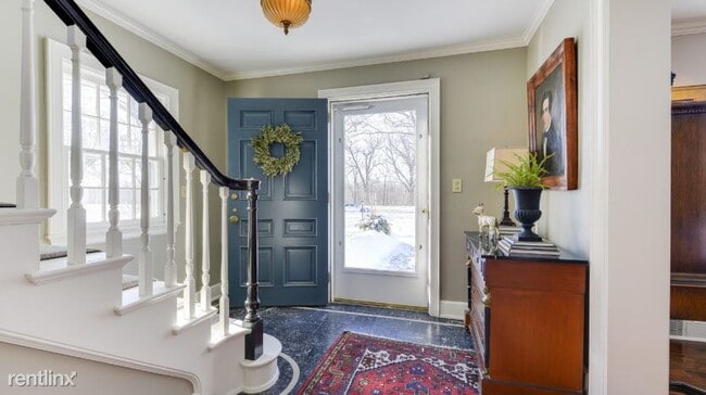 Building Photo - 4 br, 2.5 bath House - 1437 East River Par...
