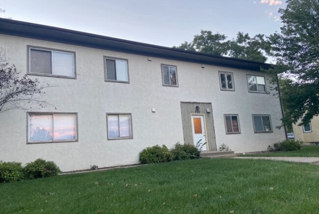 Building Photo - 709 N Highland Ave