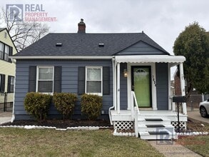 Building Photo - 1034 Lincoln Ave