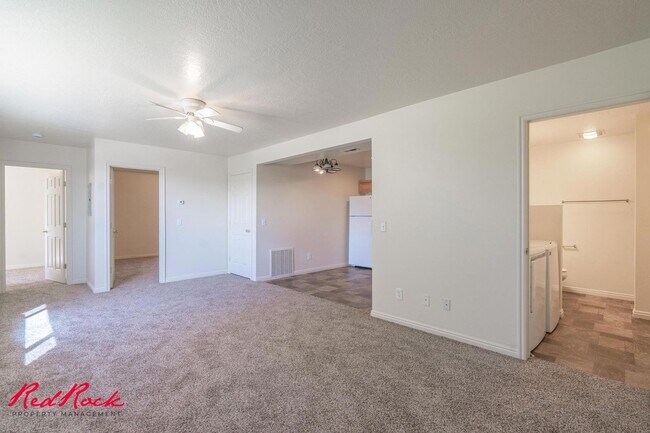 Foto del edificio - Enjoy Scenic Ivins Living – 3-Bed, 2-Bath ...