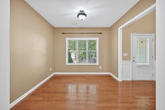 Foto del edificio - 1766 Stoney Chase Dr