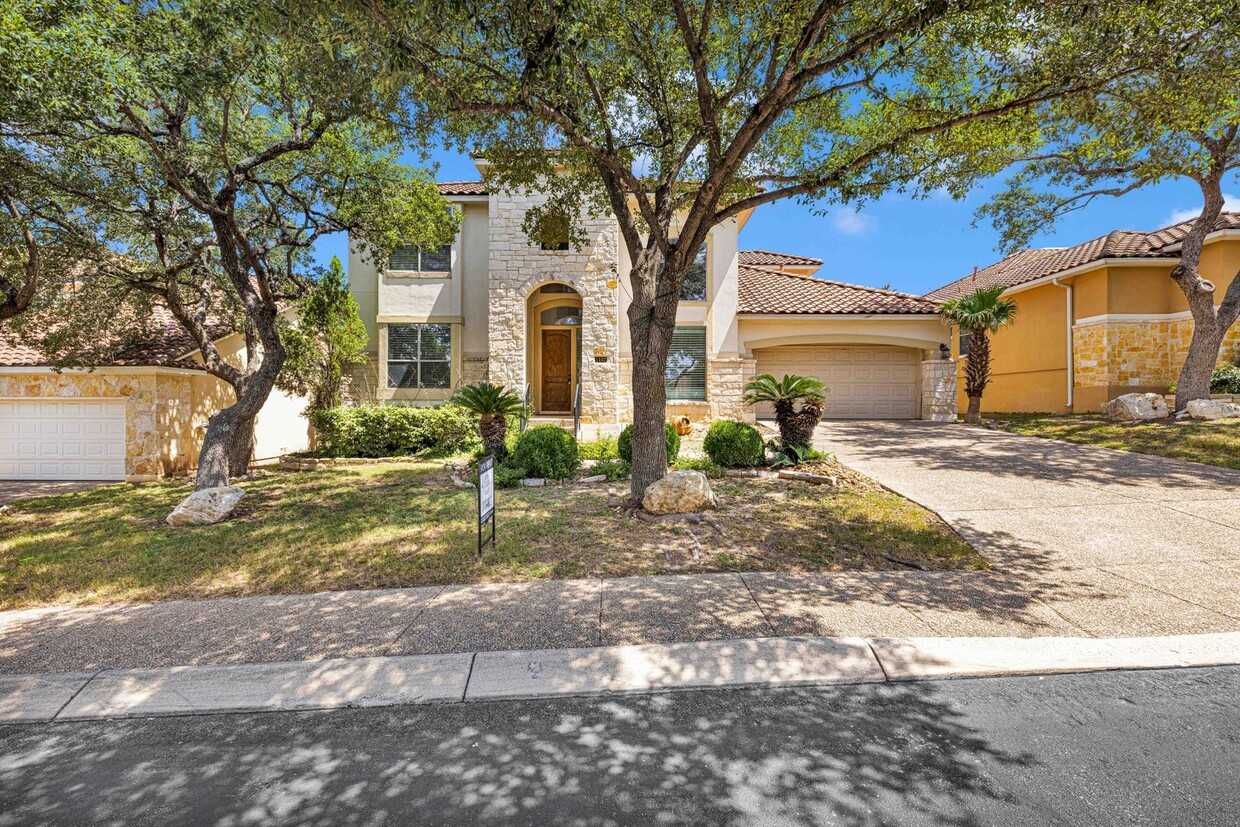 Primary Photo - Exquisite Mediterranean-Style Home with Ve...