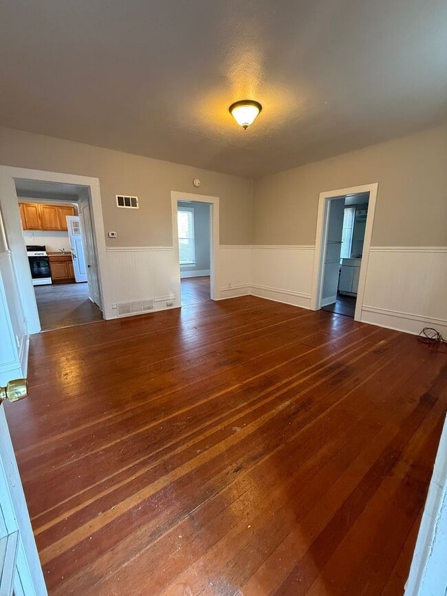 Photo - 613 N Cascade Ave Apartment