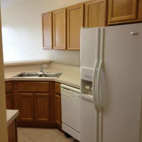 Building Photo - 824 Pipers Cay Dr