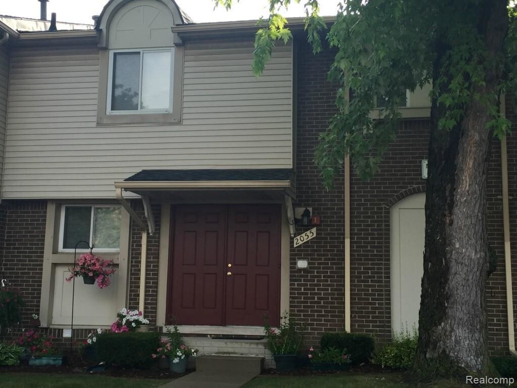 Foto principal - 2055 W Franklin Dr
