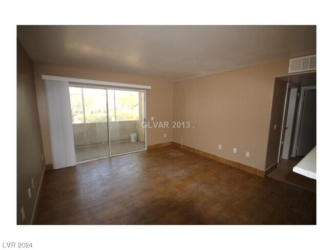 Foto del edificio - 5710 Tropicana Ave