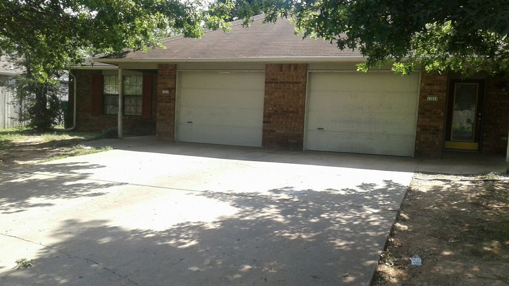 Primary Photo - 1351 Mark St