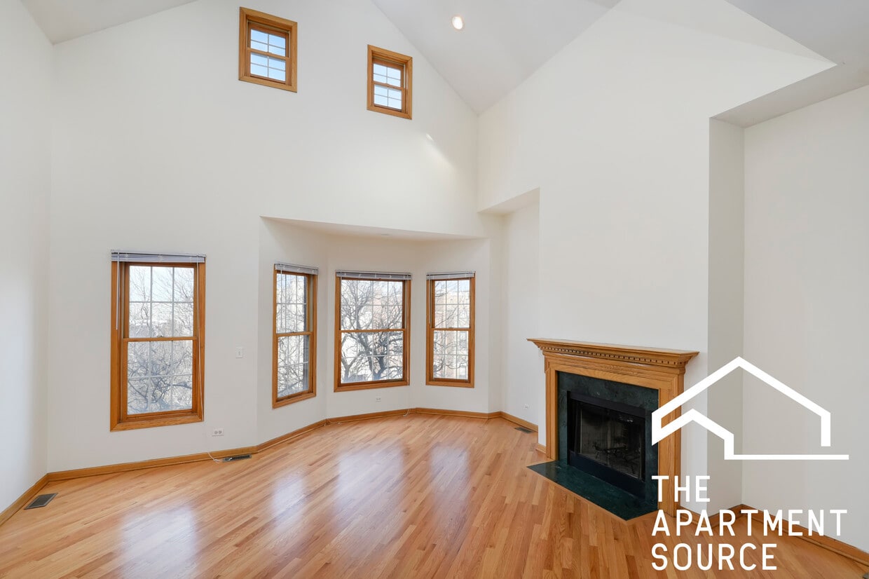 1655 W Wrightwood Ave Chicago Il 60614 Apartments Chicago Il Apartments Com