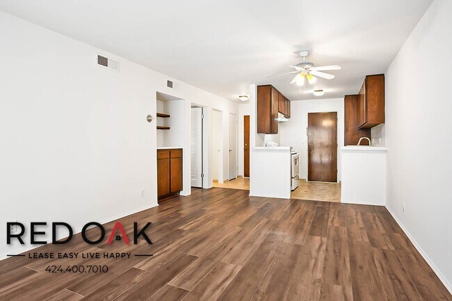 Building Photo - Magnificently Bright, Sunny, And Spacious ...