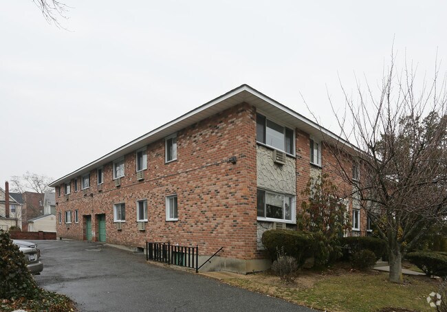 Building Photo - 2-8 S Marion Pl