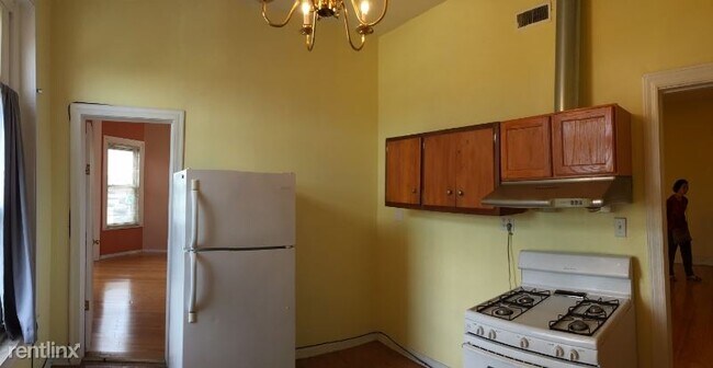 Foto del edificio - 802 W 31st St