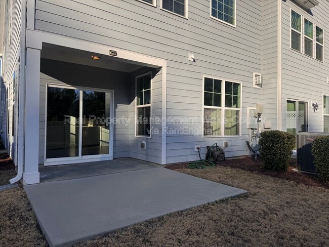 Building Photo - 837 Salem Pointe Pl