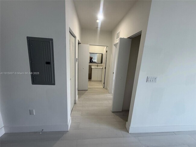 Foto del edificio - 909 E 24th St