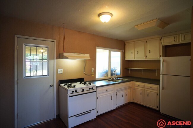 Foto del edificio - 3416 Parsley Ln