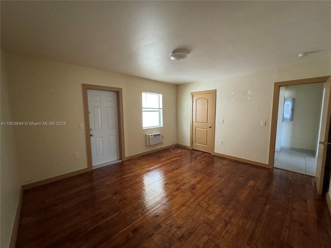 Building Photo - 1711 Fillmore St