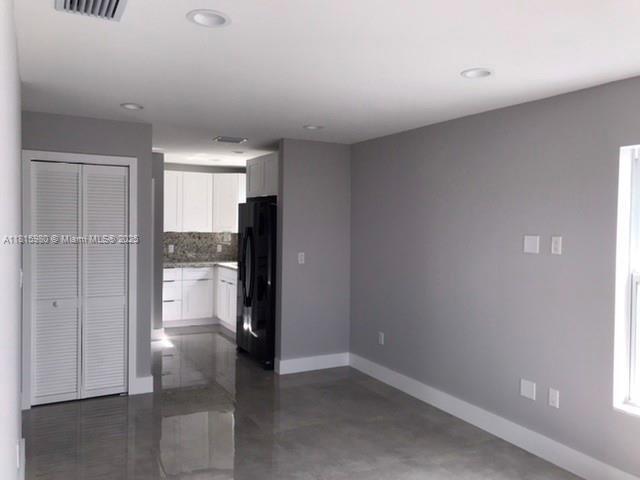 Building Photo - 1221 SW 76th Ct