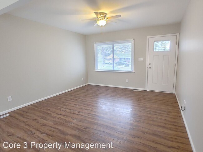Building Photo - 3 br, 1.5 bath House - 6 Plymouth Ct