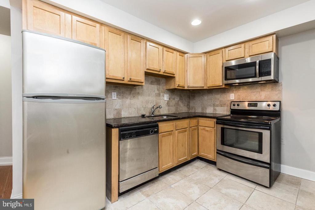 Primary Photo - 1233 N 16th St